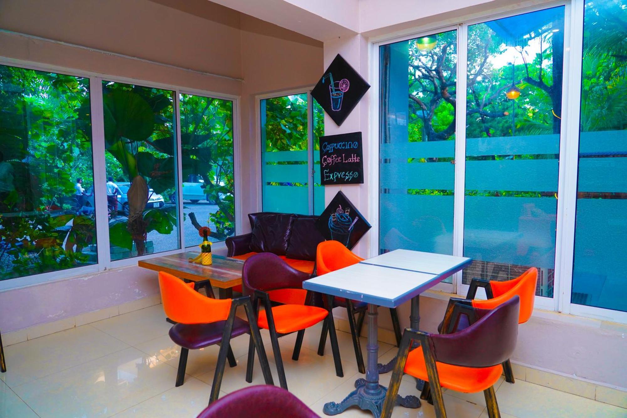 Tilko City Hotel Jaffna Kültér fotó