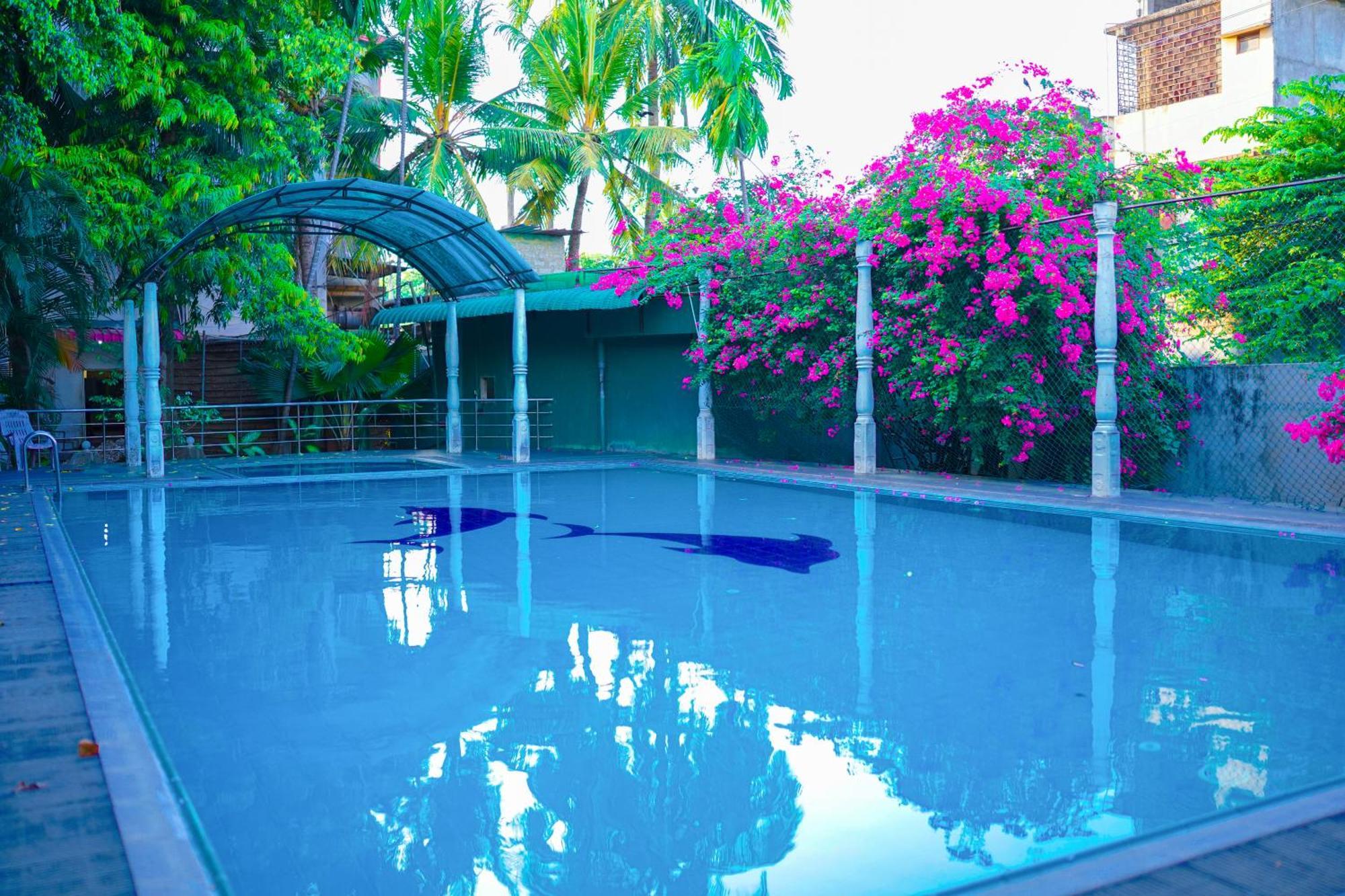 Tilko City Hotel Jaffna Kültér fotó