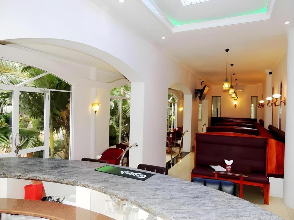Tilko City Hotel Jaffna Kültér fotó