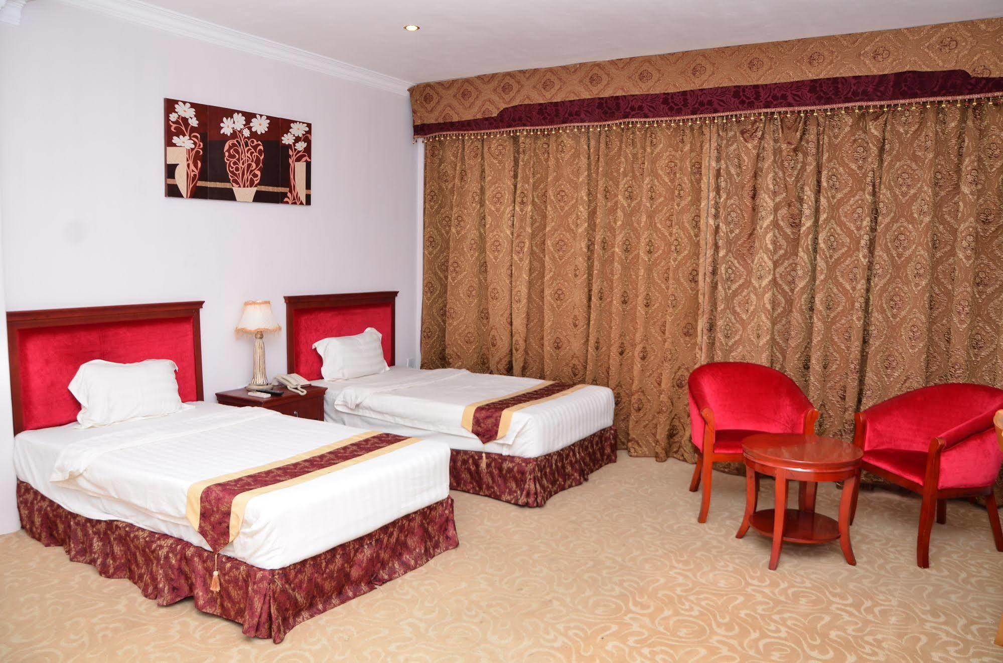 Tilko City Hotel Jaffna Kültér fotó